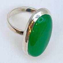 Ladda upp bild till gallerivisning, Cocktailring med Nefrit Jade sten