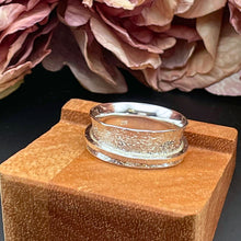 Ladda upp bild till gallerivisning, Spinner ring (stressring)