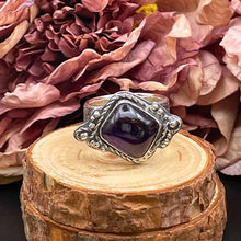 Ladda upp bild till gallerivisning, Oxiderad ring med ametist