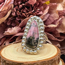 Ladda upp bild till gallerivisning, Silverring med rodonit