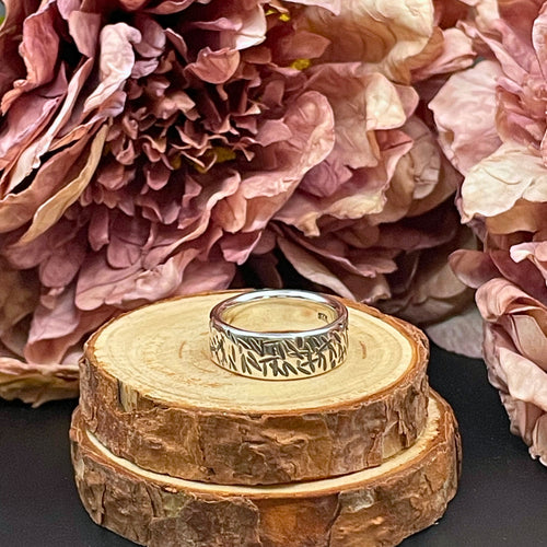 Ring med oxiderade streck