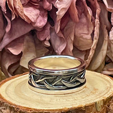 Ladda upp bild till gallerivisning, Ring med oxiderad fläta