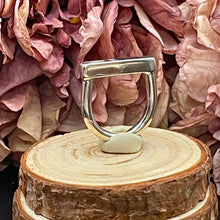 Ladda upp bild till gallerivisning, STRONG